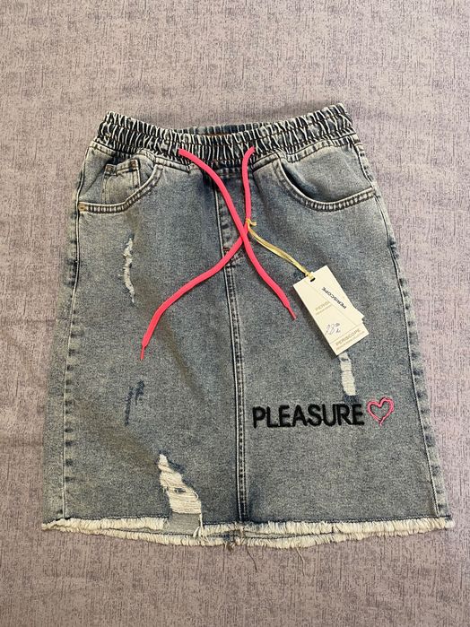 Рокля размер М и пола размер S