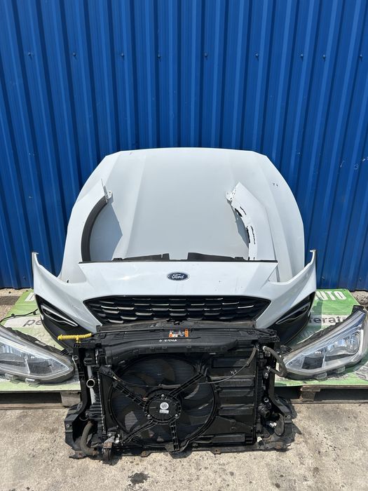 Bară față, capotă motor, trager , aripi , faruri Ford Focus 4