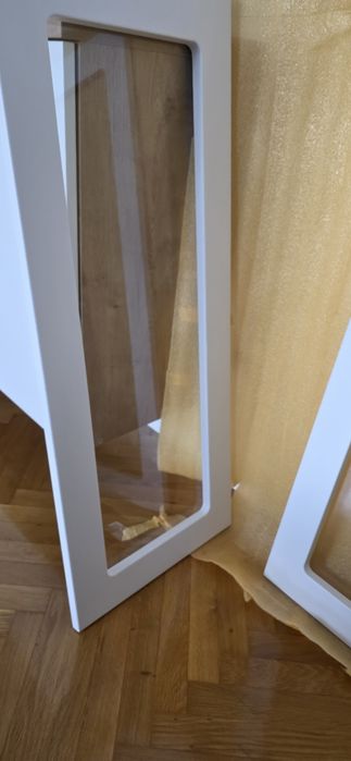 Vand doua usi din mdf vopsit