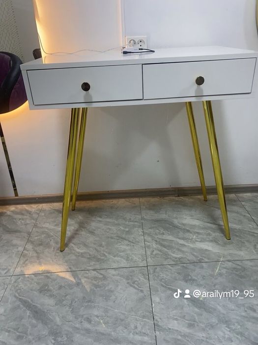 Шкаф для салон красоты