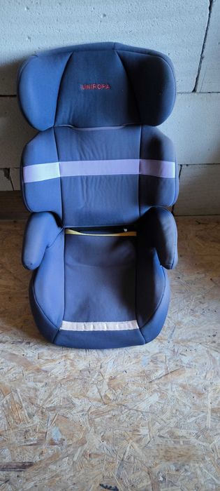 Scaun auto 3-7 ani inaltator+ spatar demontabil+tetiera reglabila
