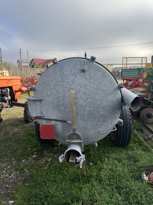 Vidanja,cisterna,3000 L cu pompa de vacuum
