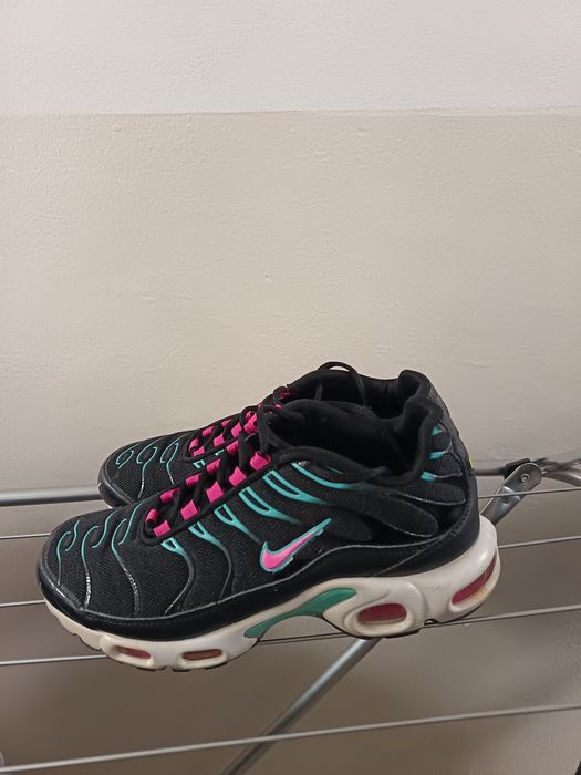 Vând Adidași Nike AIR MAX PLUS TN