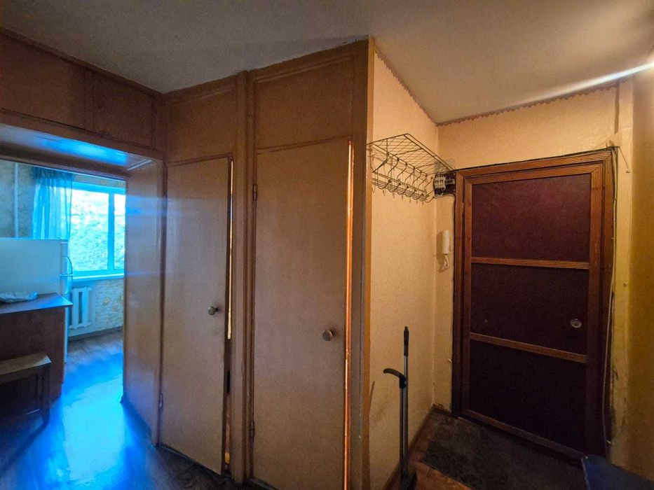 Продам 2 к квартиру по пр Металлургов