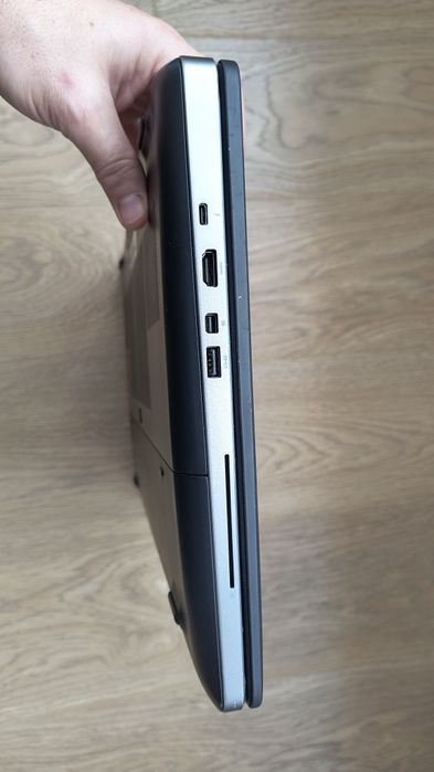 Dell Precision 7720, AZERTY