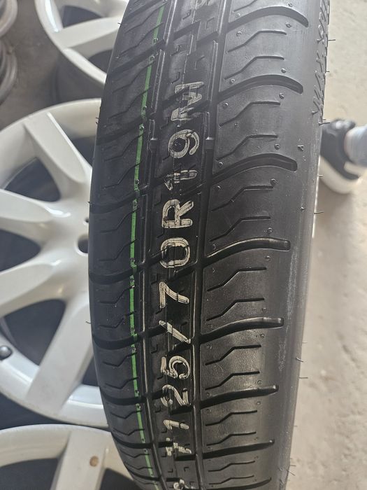 Резервна гума патерица