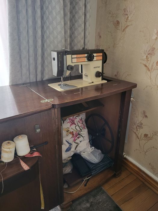 Швейная машинка Веритас