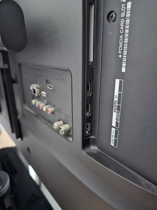 Vand televizor LG 4k, diagonala  108cm + suport tv