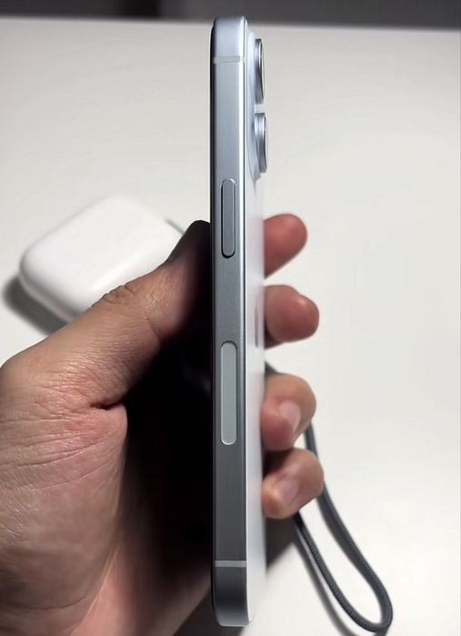 Iphone 15 белый 128гб