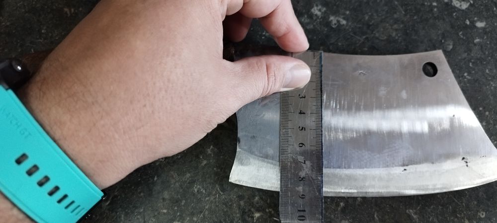 Ръчно кован сатър стомана 65г