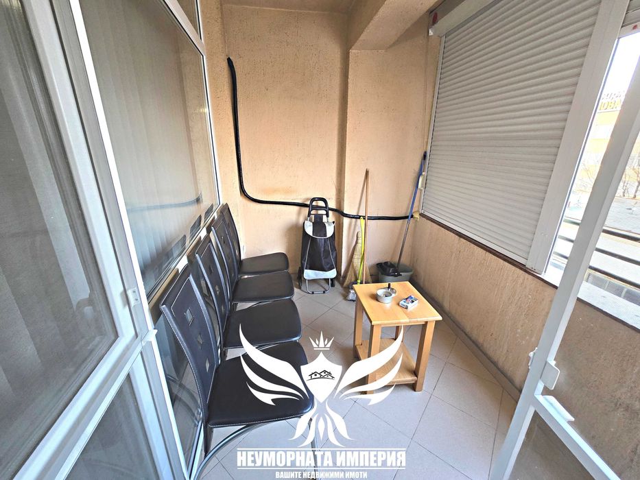 Продавам тристаен апартамент 115кв.м. 4ет. в гр.Асеновград до Пазара