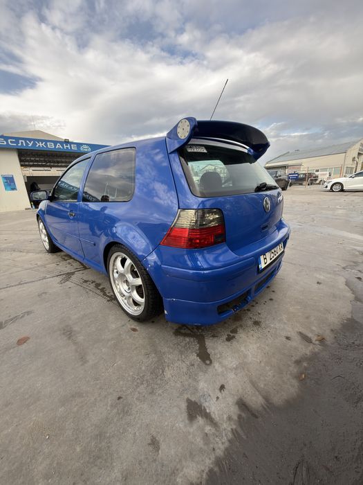 Volskwagen golf 4 до края на декември