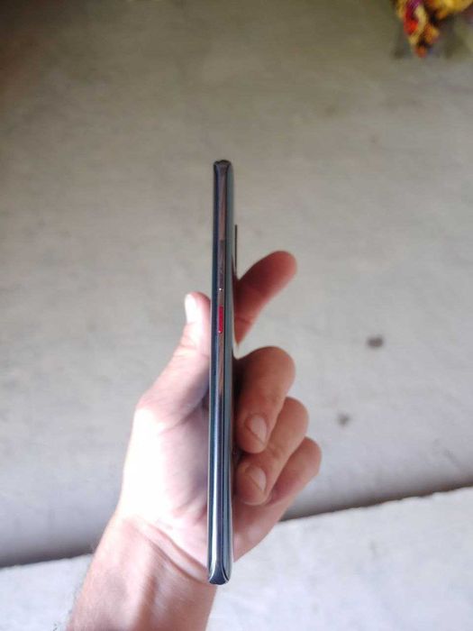 Huawei mate 20pro 128gb flagman obmen yo naht