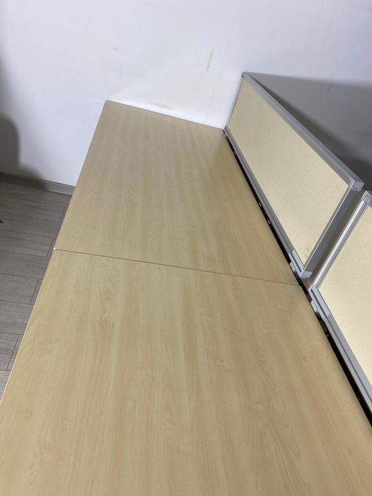 2 Buc. Bench 4 Posturi de Lucru cu Panou Separator; Birou cu 4 Blaturi