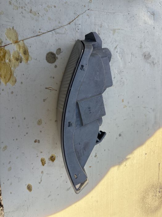 Поворотник в бампер(правый) марк 2 90 рестайл.