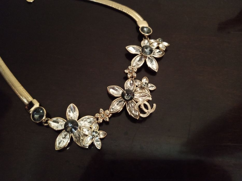 Продается бижутерия разная