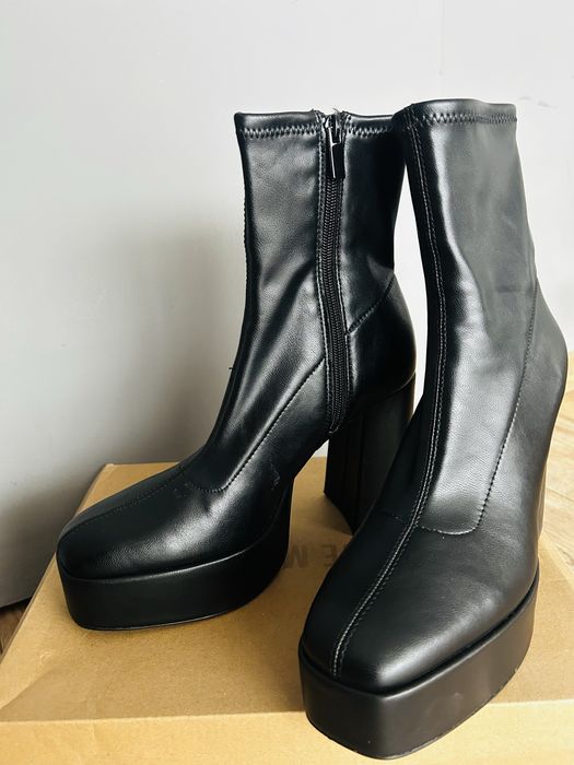 Боти Stradivarius