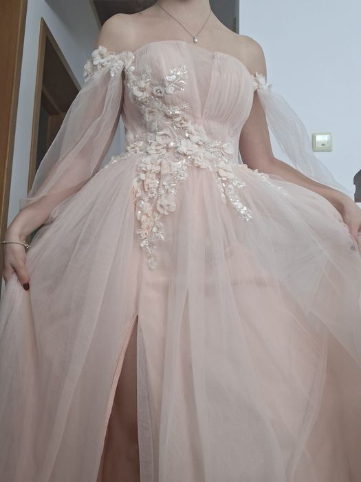 Rochita bal de absolvire