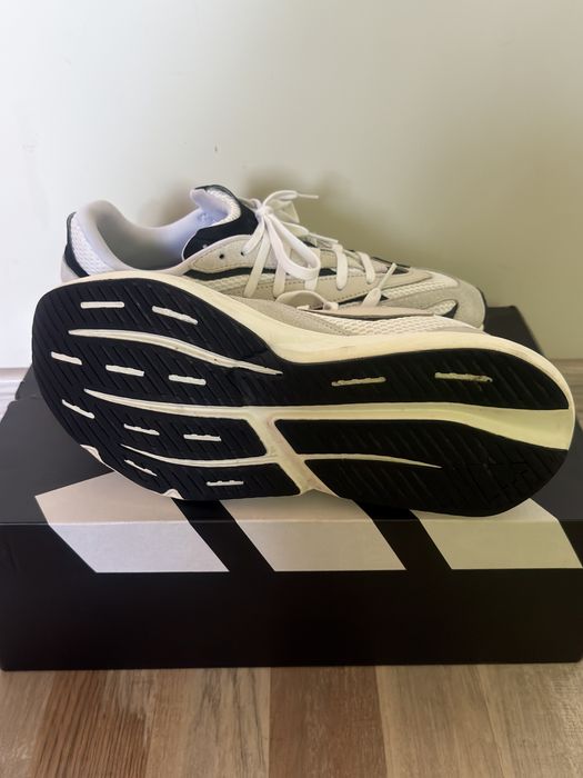Маратонки Адидас Adidas lightbaze