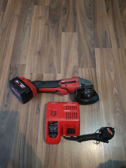 Flex Milwaukee M18 FSAGV115XPDB cu variator de turatie