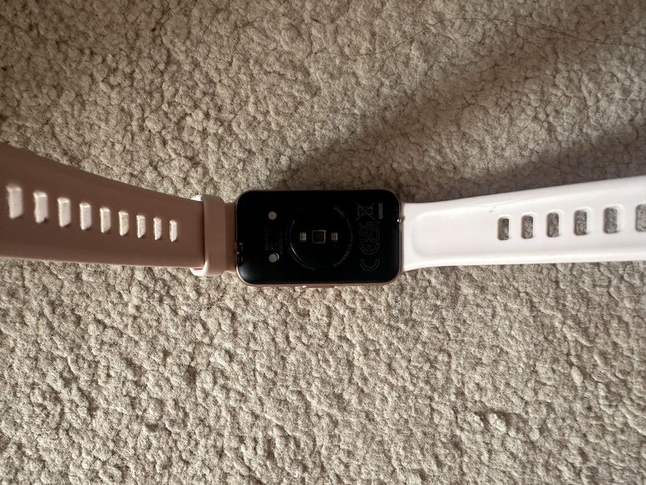 Смарт кривна Huawei Band 7