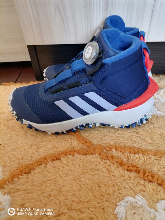 Адидас детски маратонки 33номер