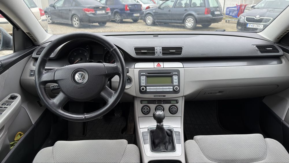 Volkswagen Passat B6 2.0 TDI - 140 CP