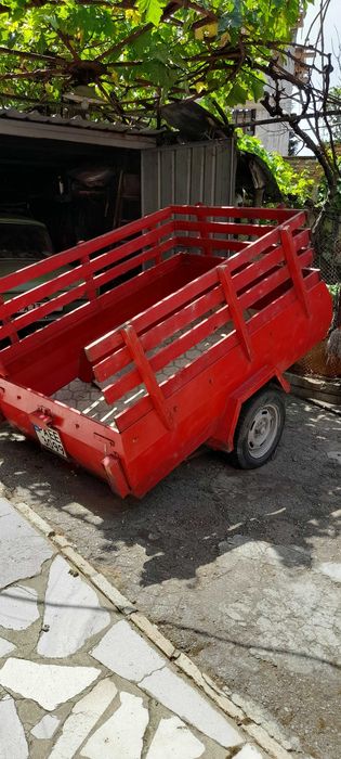 Продавам ремарке