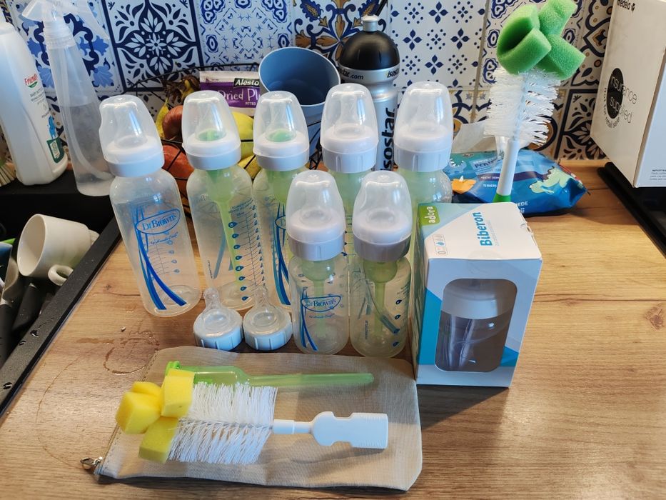 Biberoane noi și folosite dr Brown's