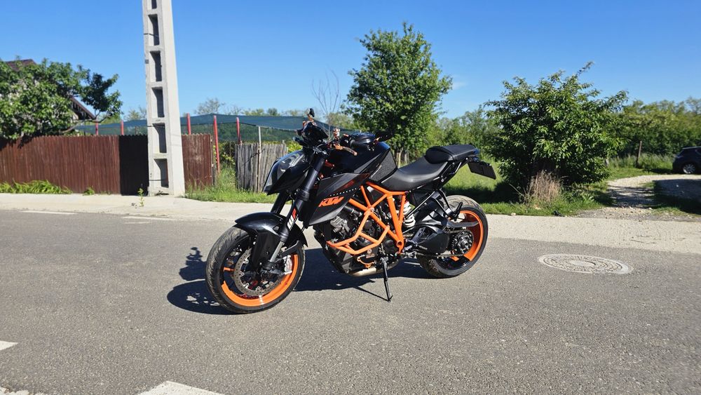 Ktm 1290 superduke r