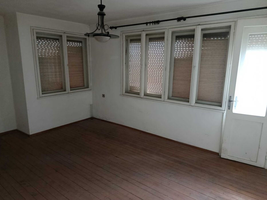 Продава се Къща в Лясковец - 300 кв.м за 595 €/кв.м - Снимка #12