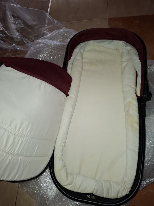 Cărucior 2 în 1 , stare bună , coccolle