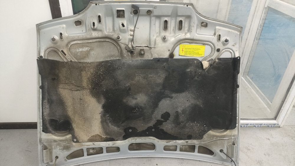 Продам оригинальный капот на Ваз 2114