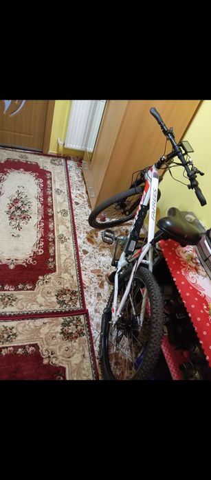 Vând mtb aluminiu roți 26"