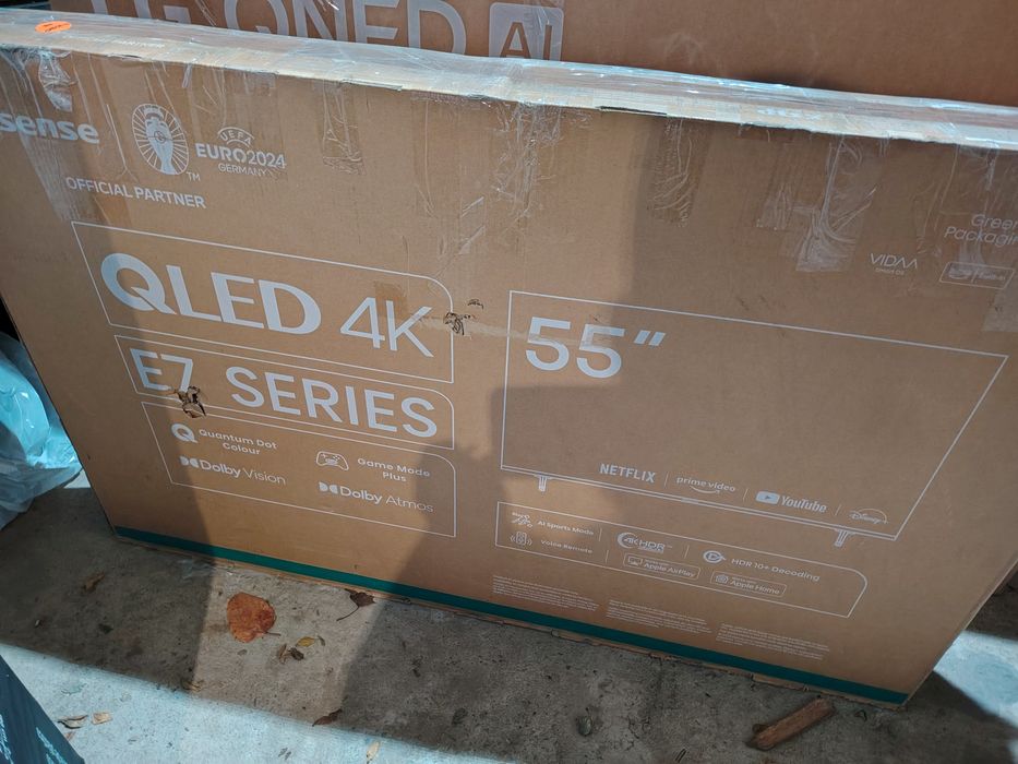 Televizor QLED Smart HISENSE 55E7KQ, Ultra HD 4K, HDR, 139cm
