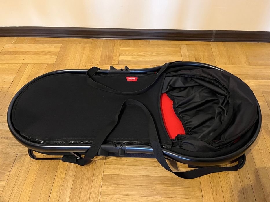 Кош за бебе със сенник