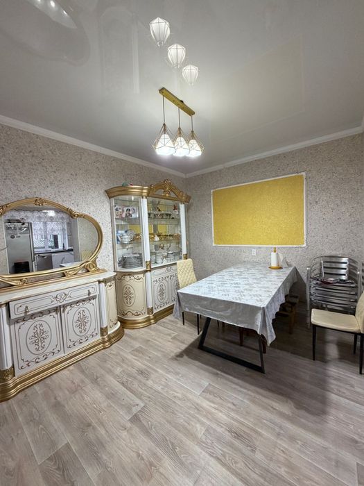 Продается  двухуровневый дом.