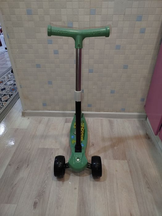Продам детский самокат
