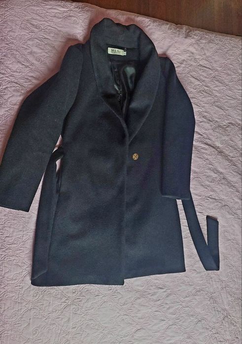 Пальто 2 и куртка по 70 000 сум