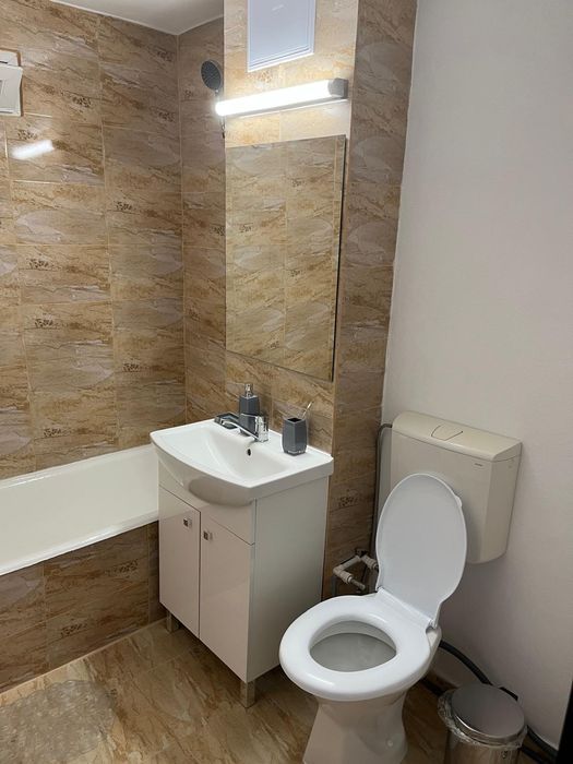 Închiriere apartament Sarari 2 camere decomandate cu centrala proprie