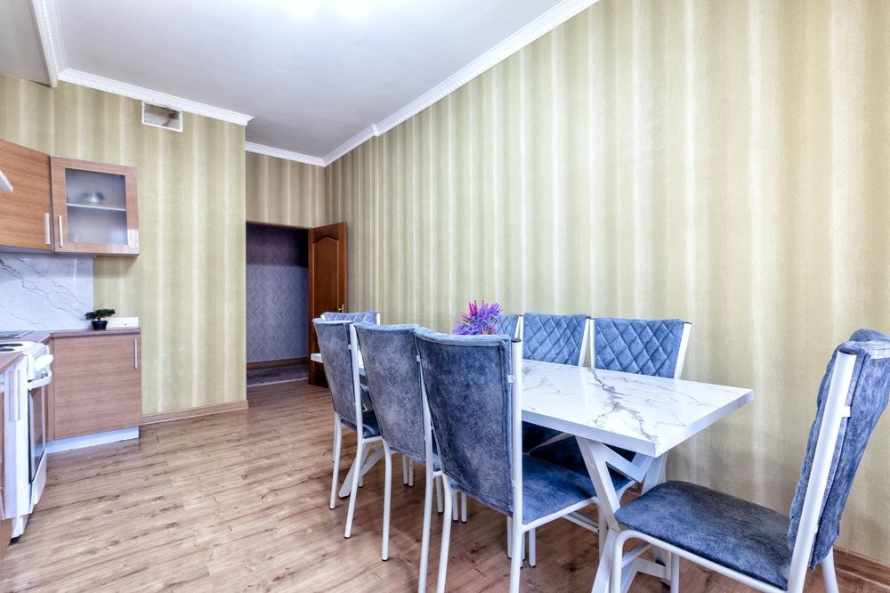 Большая кухня и гостиная — удобно для всех, 3 комнатная квартира