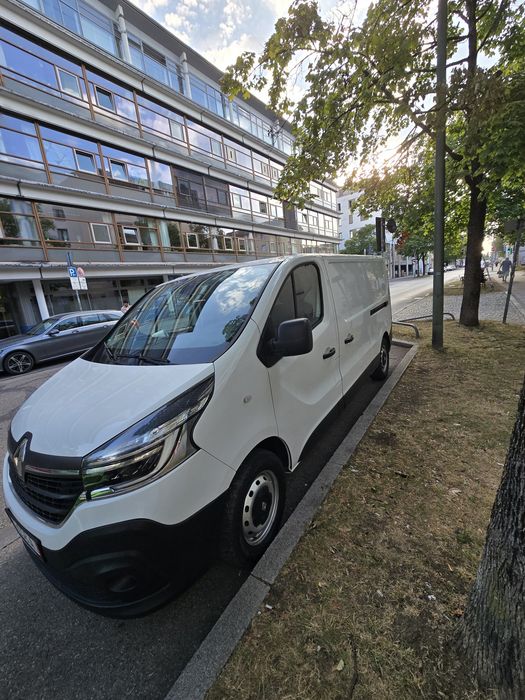 RENAULT Trafic 2020 — imagine 3