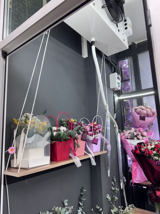 Продается цветочный с оборудованием