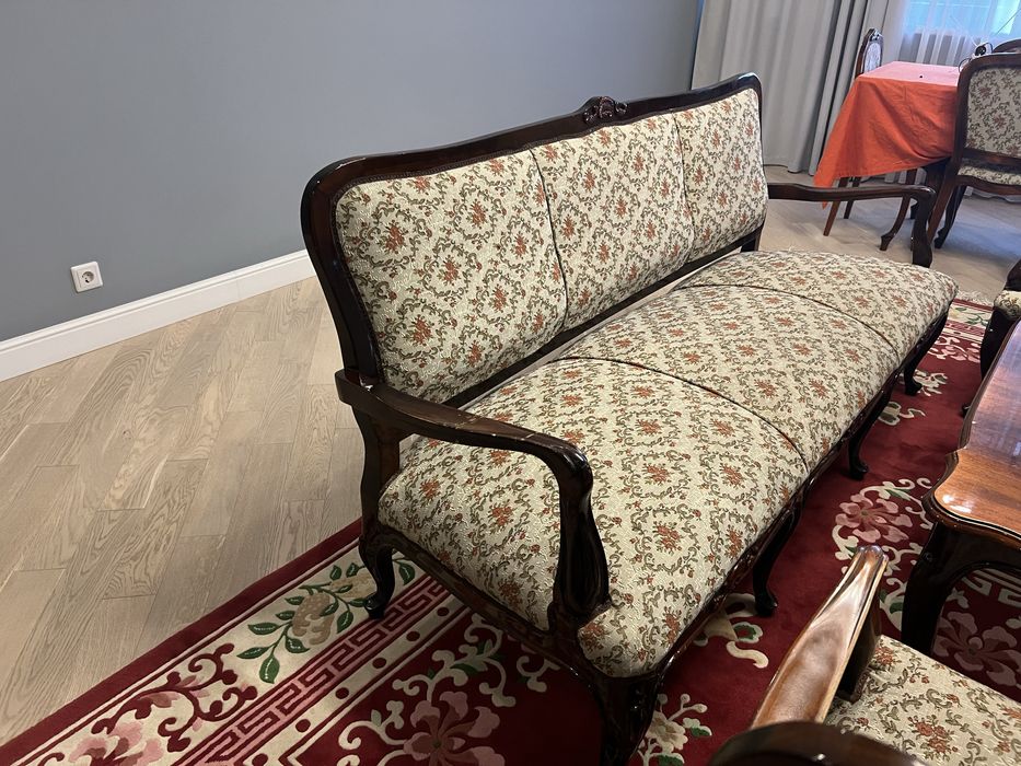 Румынская мебель для гостиной