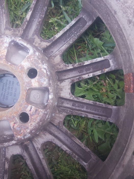 Jante vw Volkswagen  pe 15.cauciucuri de iarna 195 65 15 Doar 2 bucati