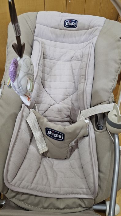 детское кресло-качалка (шезлонг) для новорождённых.