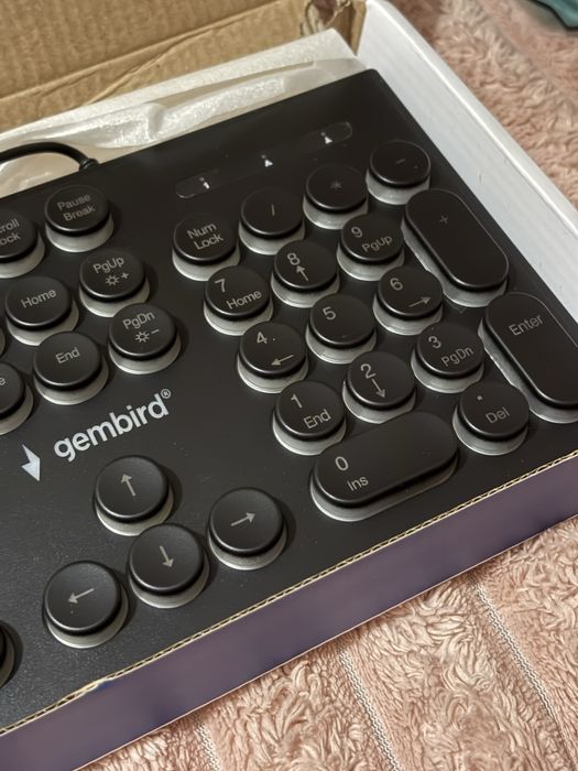 Клавиатура компьютерная