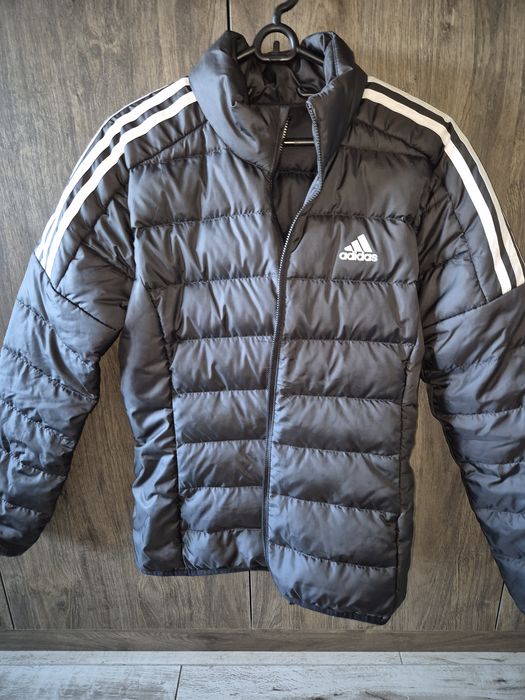 Дамско яке Adidas