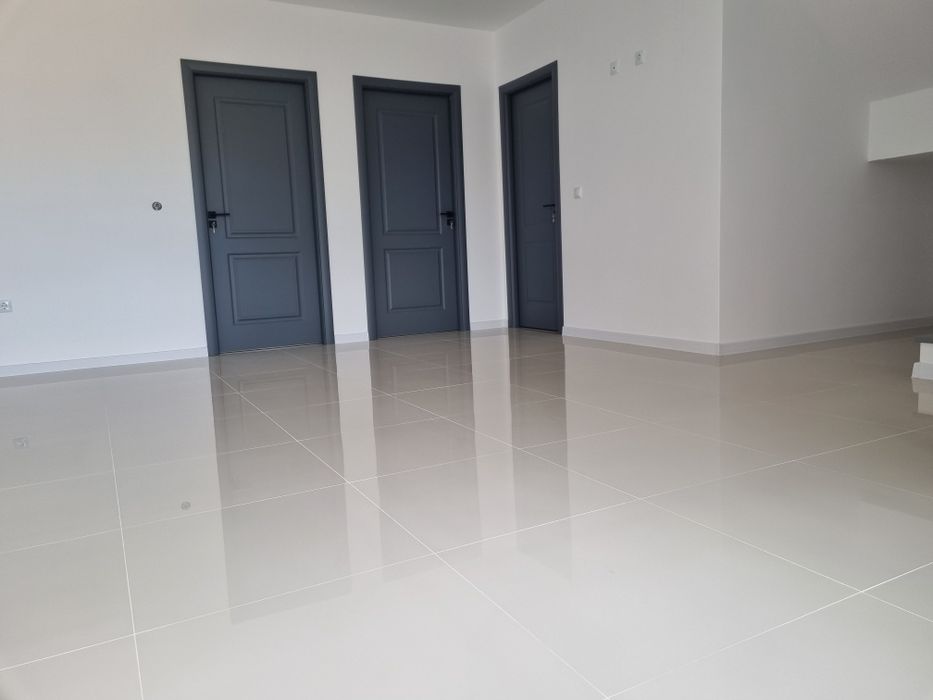 Inchiriez casa Bulevardul Carpenului