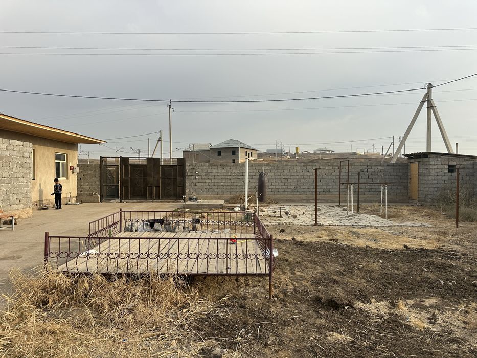 Дом продается 4 комнаты